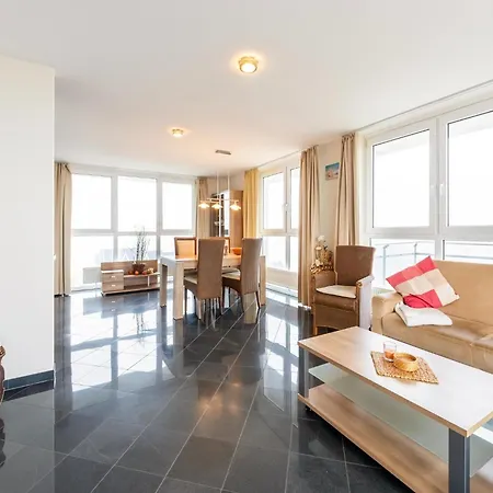 Geschmackvoll Eingerichtetes * Rechlin